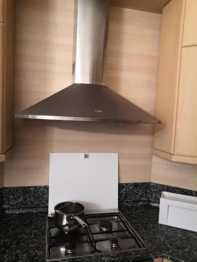 פראג Private Room In Shared Luxurious Palace Like Apartment With 2 Bathrooms Including Whirlpool And Virtual Reality מראה חיצוני תמונה